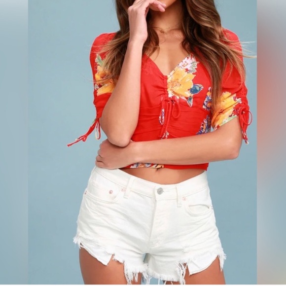 Free People We The Free White Distressed Denim Cutoff Shorts Size 31 - Picture 2 of 6